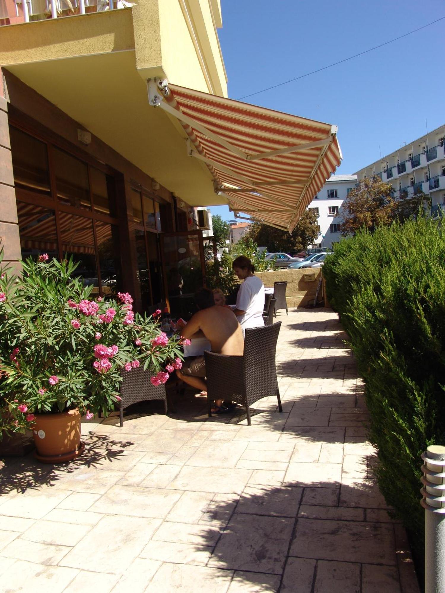 Hotel Buena Vissta Primorszko Kültér fotó